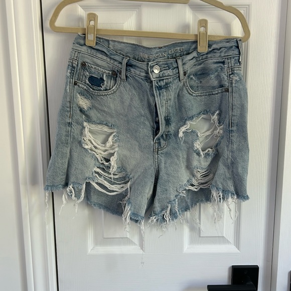 High rise boyfriend shorts - Picture 1 of 4